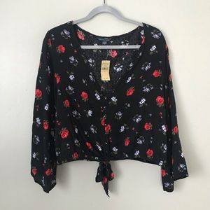 NWT AEO floral front tie button up vneck blouse